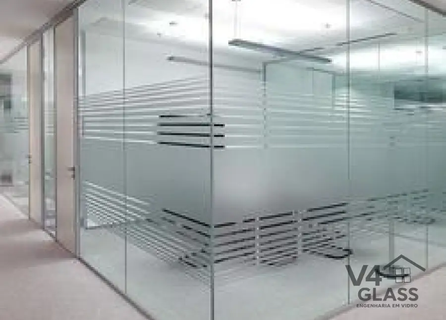 servicos de vidracaria como solucao tecnica para projetos em vidro