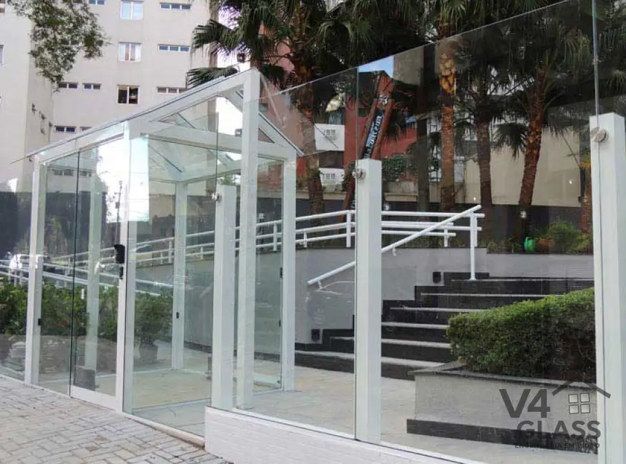 tudo o que voce precisa saber sobre o envidracamento de sacadas preco do servico